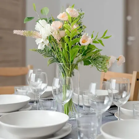 Stylowe I Eleganckie Na Parterze Przy Rynku W Poznaniu By Renters